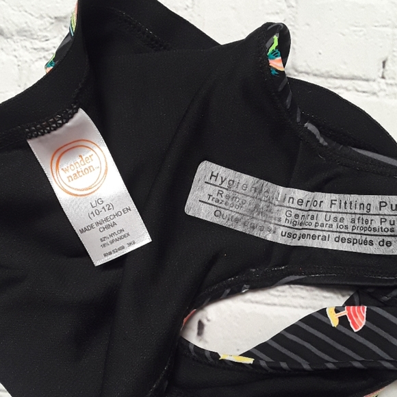 Wonder Nation Girl's 2 piece Bathing Suit. - Picture 3 of 7